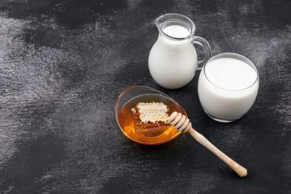 Premium White Honey (Sawat)